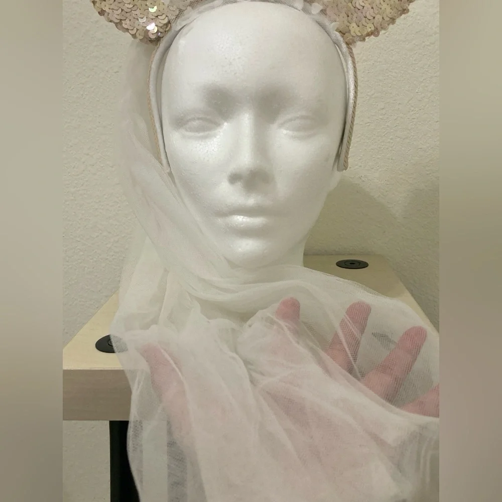Disney Parks Bridal Minnie Mouse Ears Veil Bride Sequin Headband - Picture 6 of 13